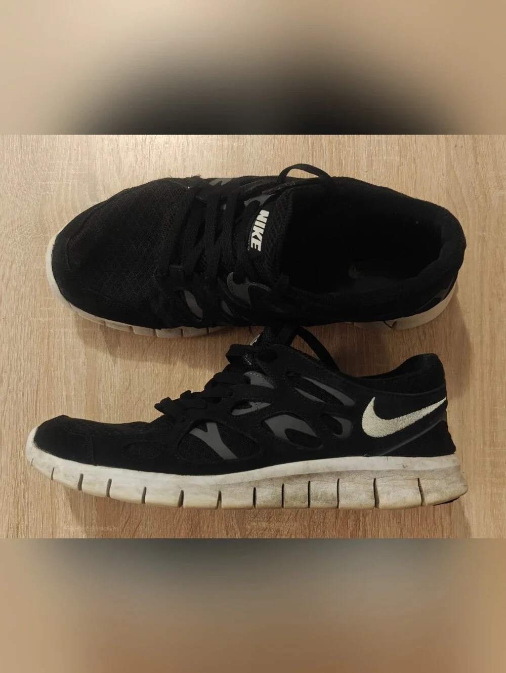 Nike Free Run Black/White Sneakers Men’s Size 12 Running Walking Shoes